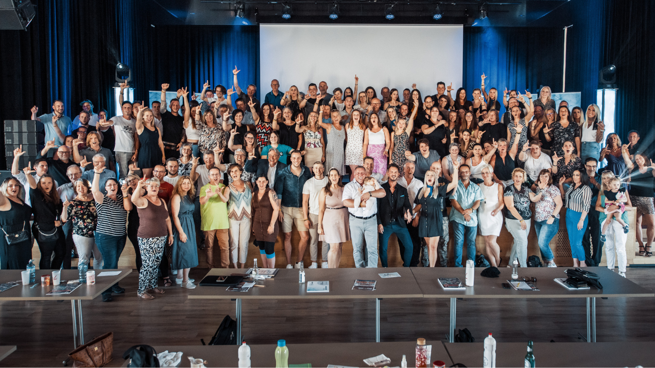 Community-Gruppenfoto – Live Event